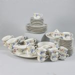 667751 Dinner set